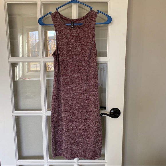 Dresses & Skirts - 🍍3/$15 Heathered Burgundy Bodycon Dress